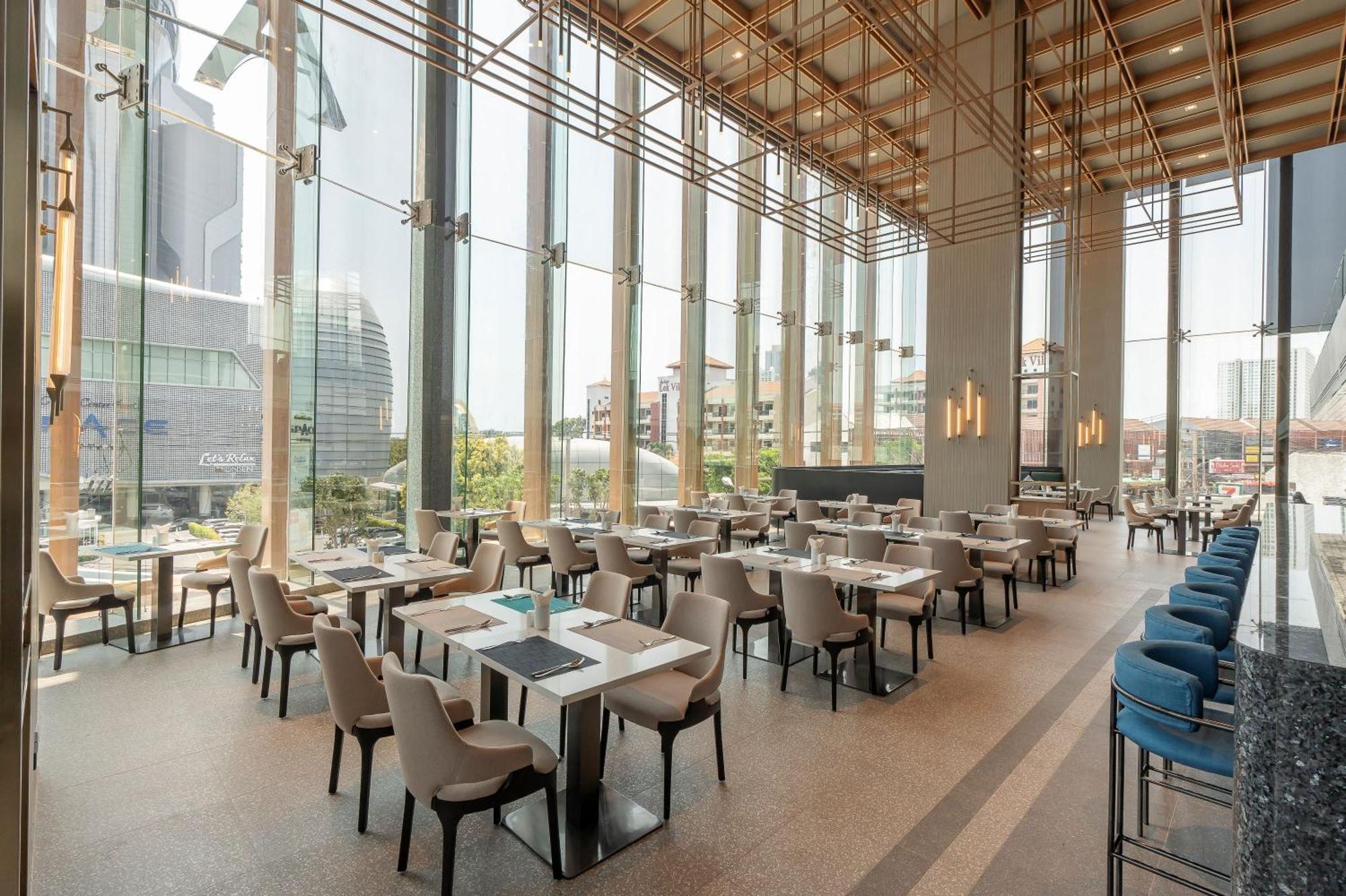 Akara Hotel Pattaya Exterior photo