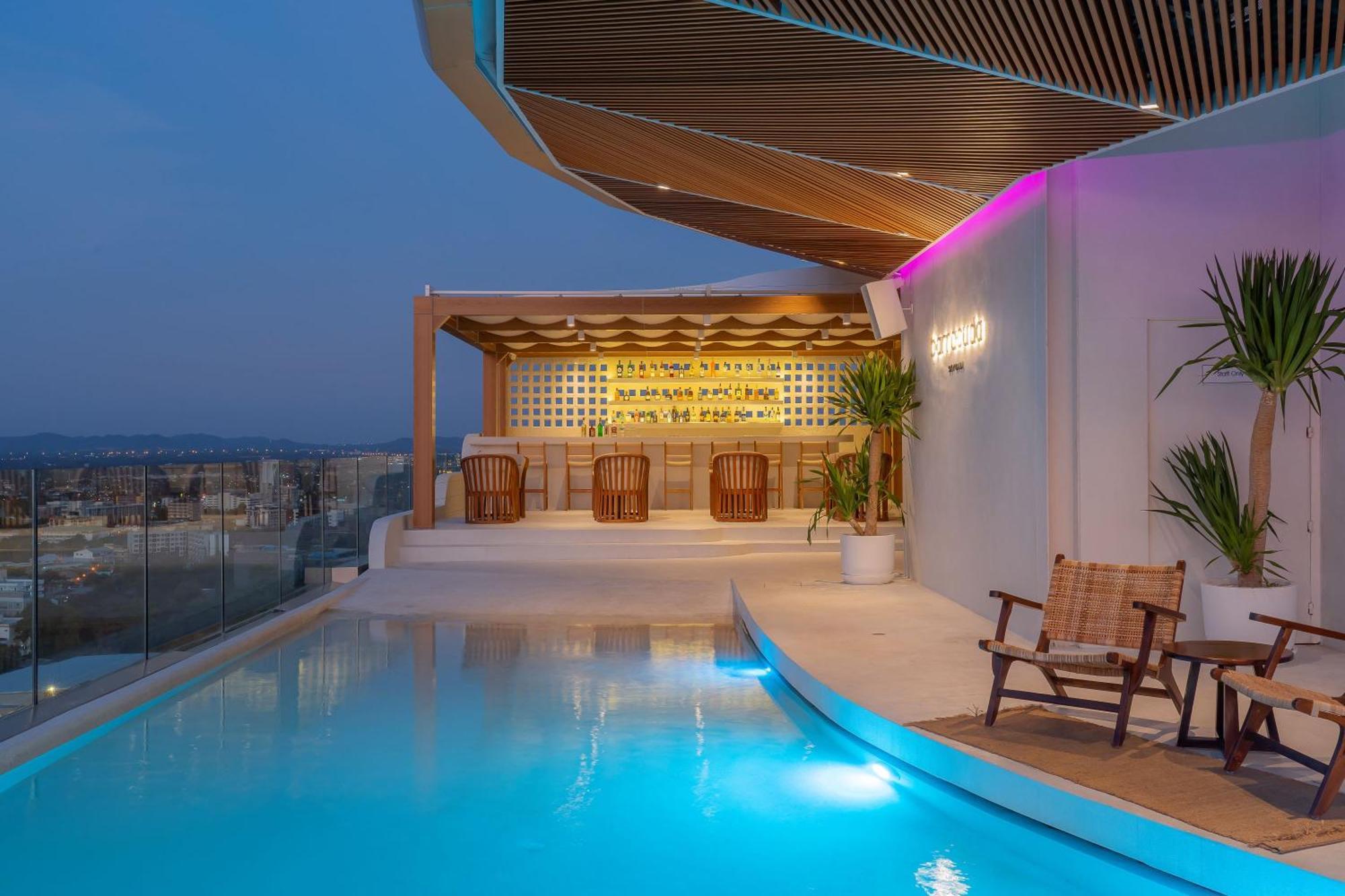 Akara Hotel Pattaya Exterior photo